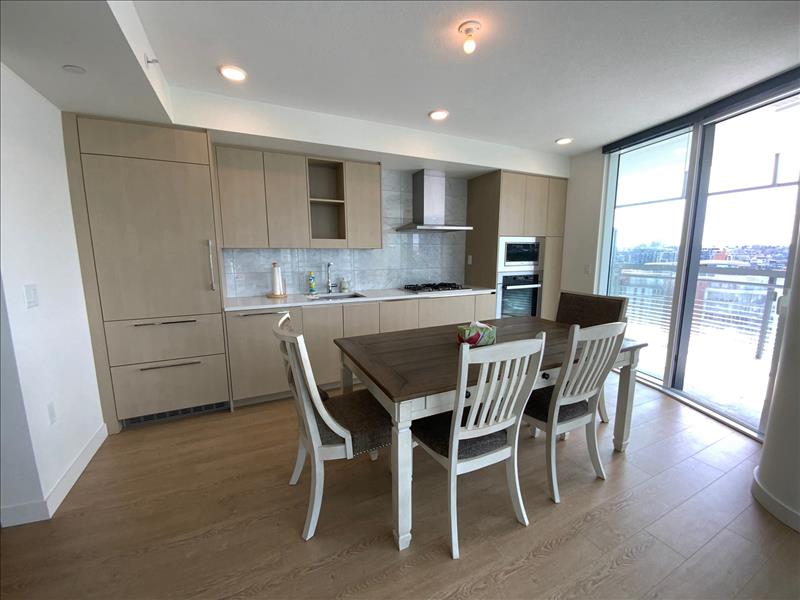 87 Nelson Street, Vancouver